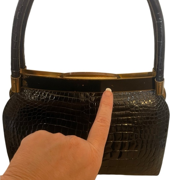 Vintage Structured Croc-Embossed Handbag with Gold tone accents snap closure - Picture 6 of 10